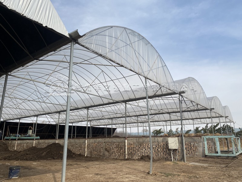 毛寨槽式翻堆機(jī)現(xiàn)場 (4).jpg
